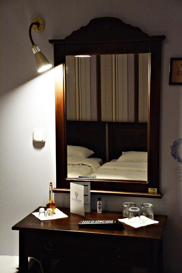 Guesthouse Vissinokipos - Biker Friendly - Motorradhotel Kastoria Buitenkant foto